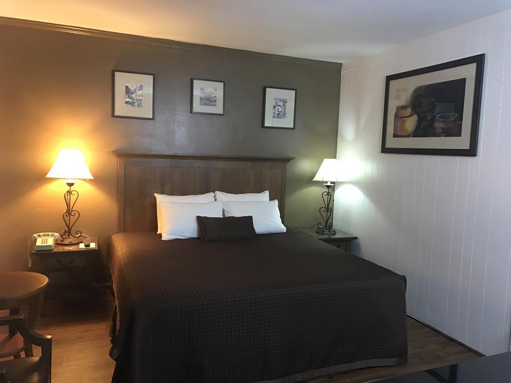 Canyonlands Motor Inn Monticello Bagian luar foto