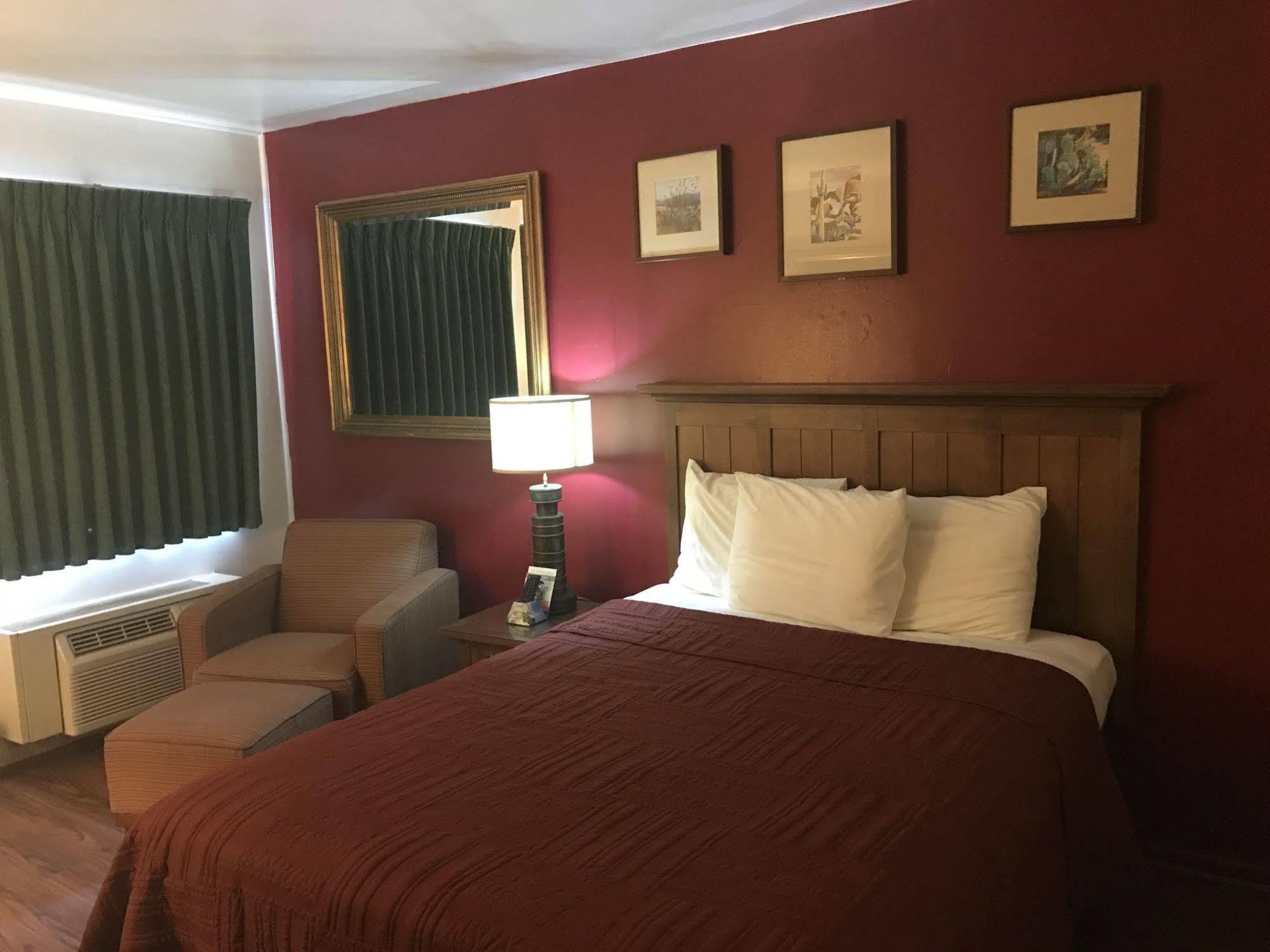 Canyonlands Motor Inn Monticello Bagian luar foto