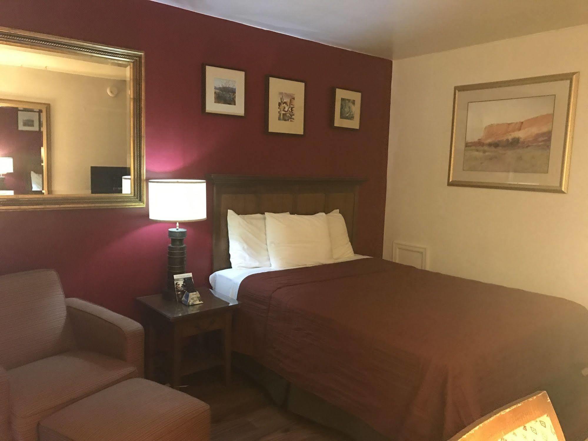 Canyonlands Motor Inn Monticello Bagian luar foto