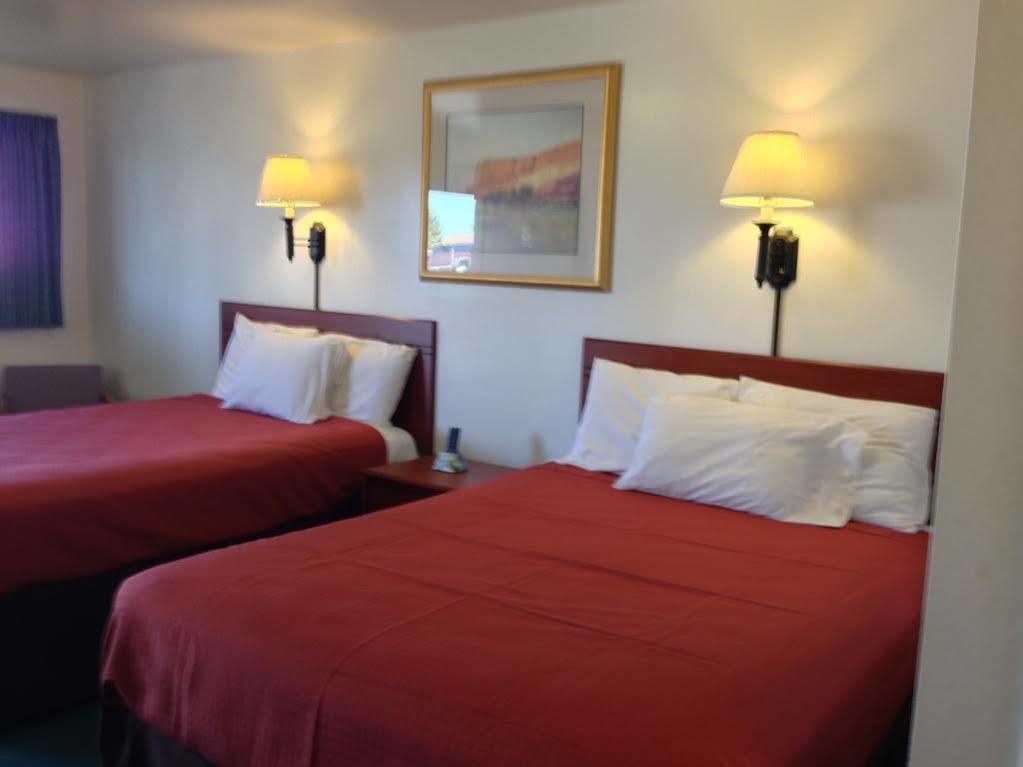 Canyonlands Motor Inn Monticello Bagian luar foto