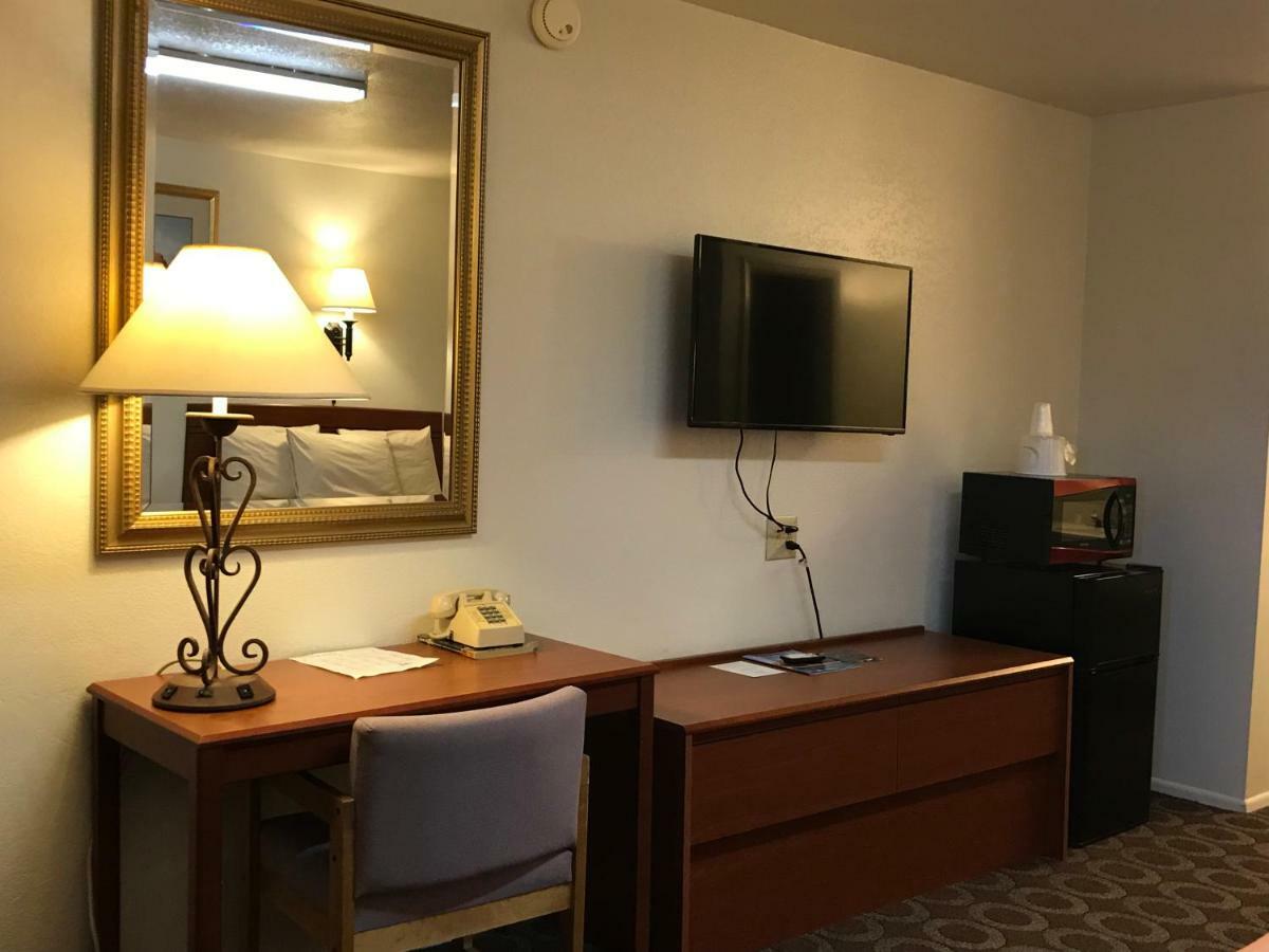 Canyonlands Motor Inn Monticello Bagian luar foto